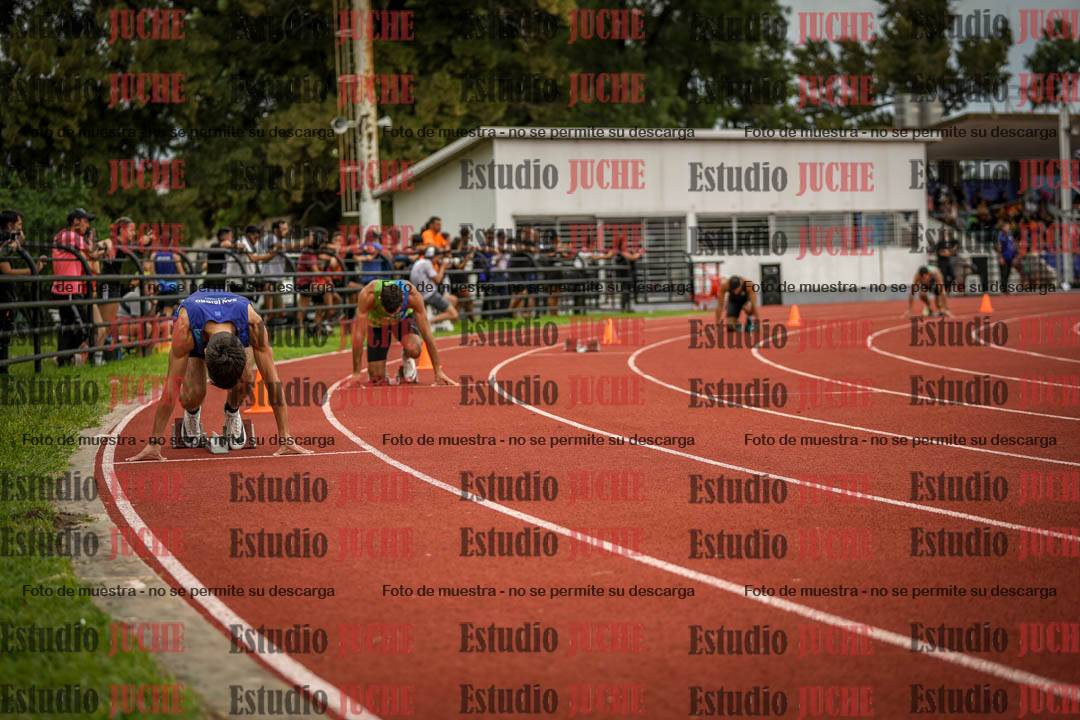 Fotos de los 400 m llanos de varones