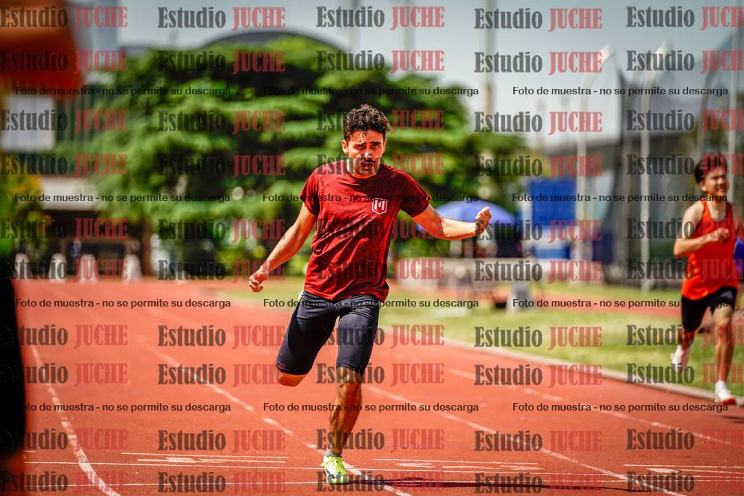 Fotos de los 400 m llanos de varones