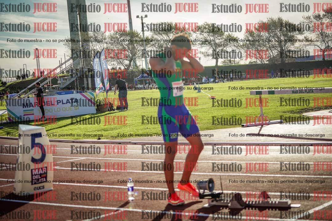 Fotos de los 400 m con vallas de varones - FINAL