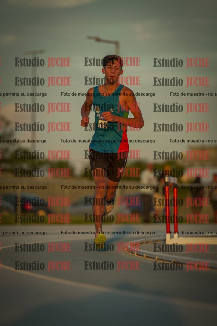 Fotos de los 3000 m llanos de varones