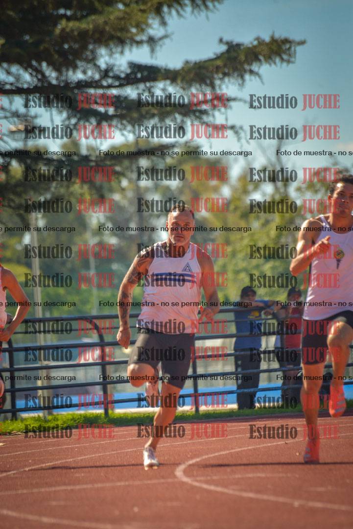 Fotos de los 200 m llanos de varones