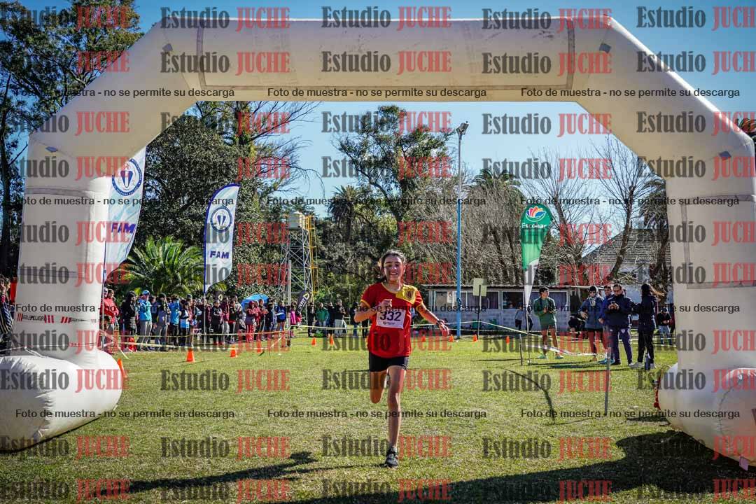Fotos de la llegada del cross de 1500 m