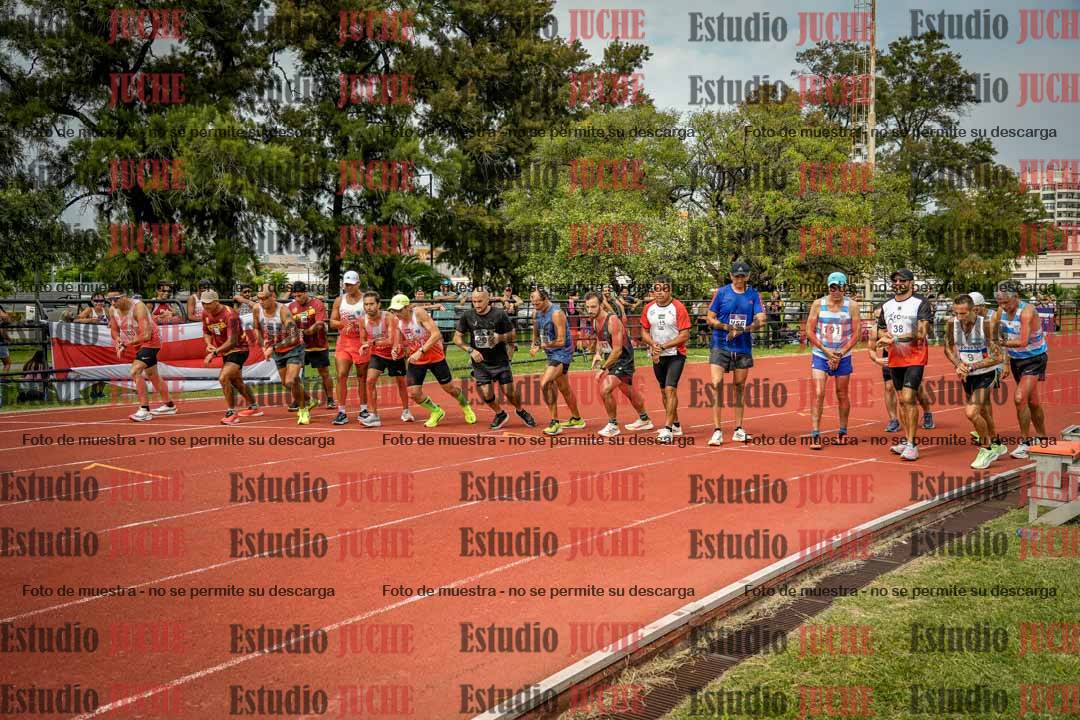 Fotos de los 3000 m llanos de varones
