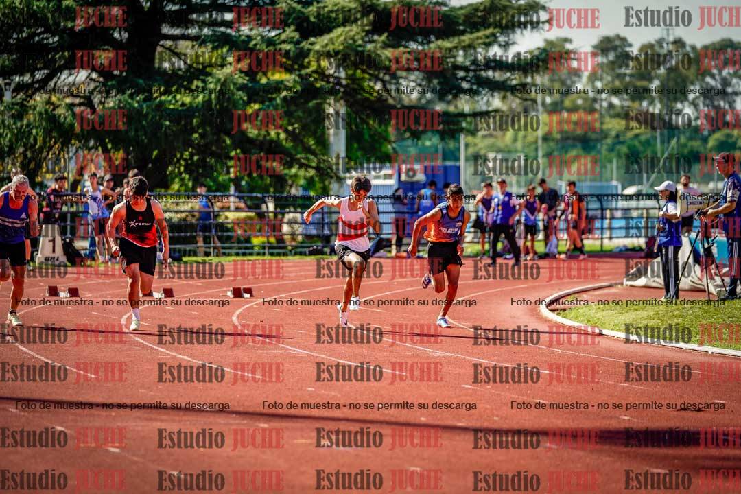 Fotos de los 100 m llanos de varones