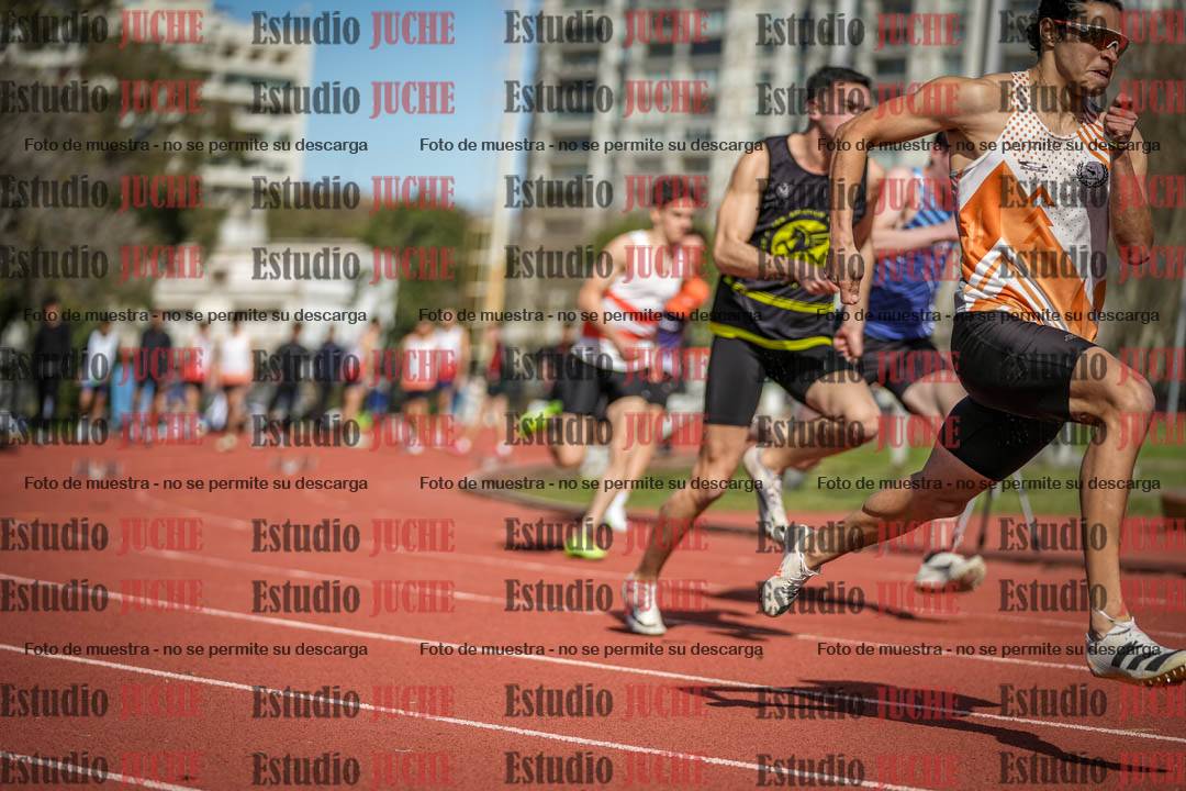 Fotos de los 200 m llanos de varones