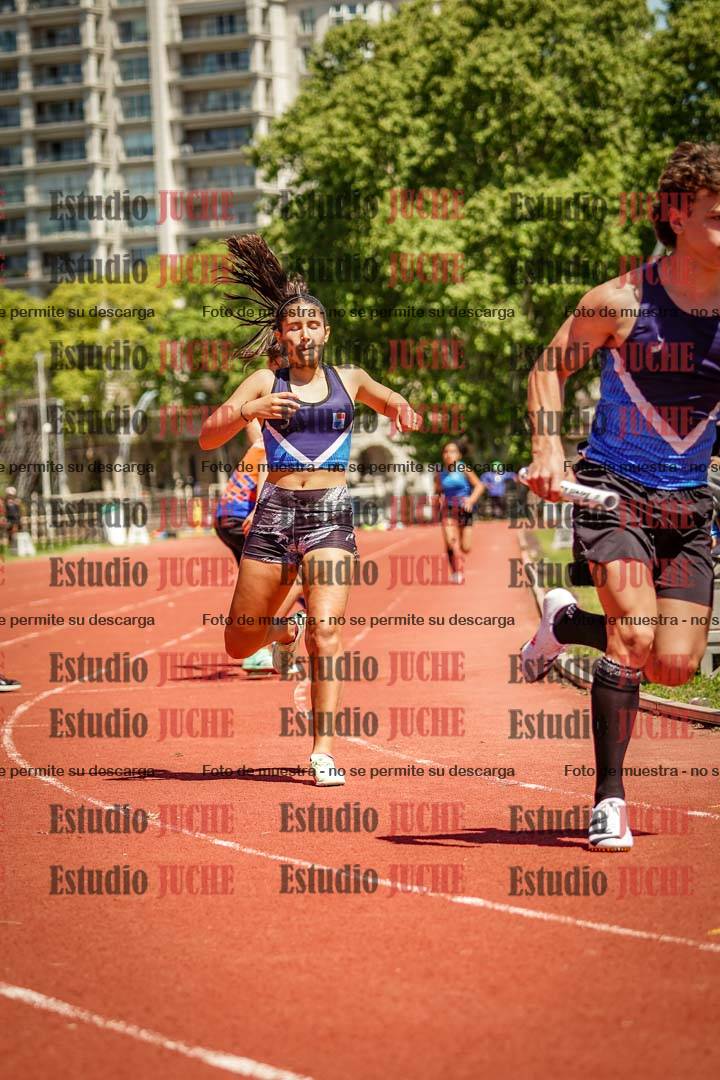 Fotos de las Postas 8x200 m de mujeres y varones - FINAL