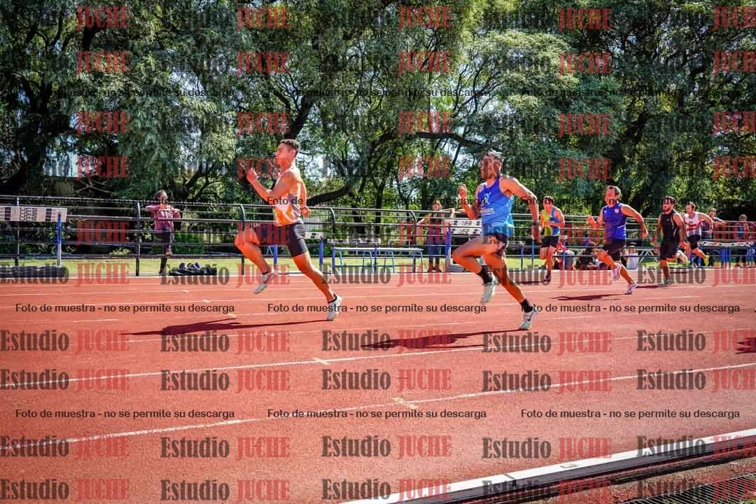Fotos de los 100 m llanos de varones