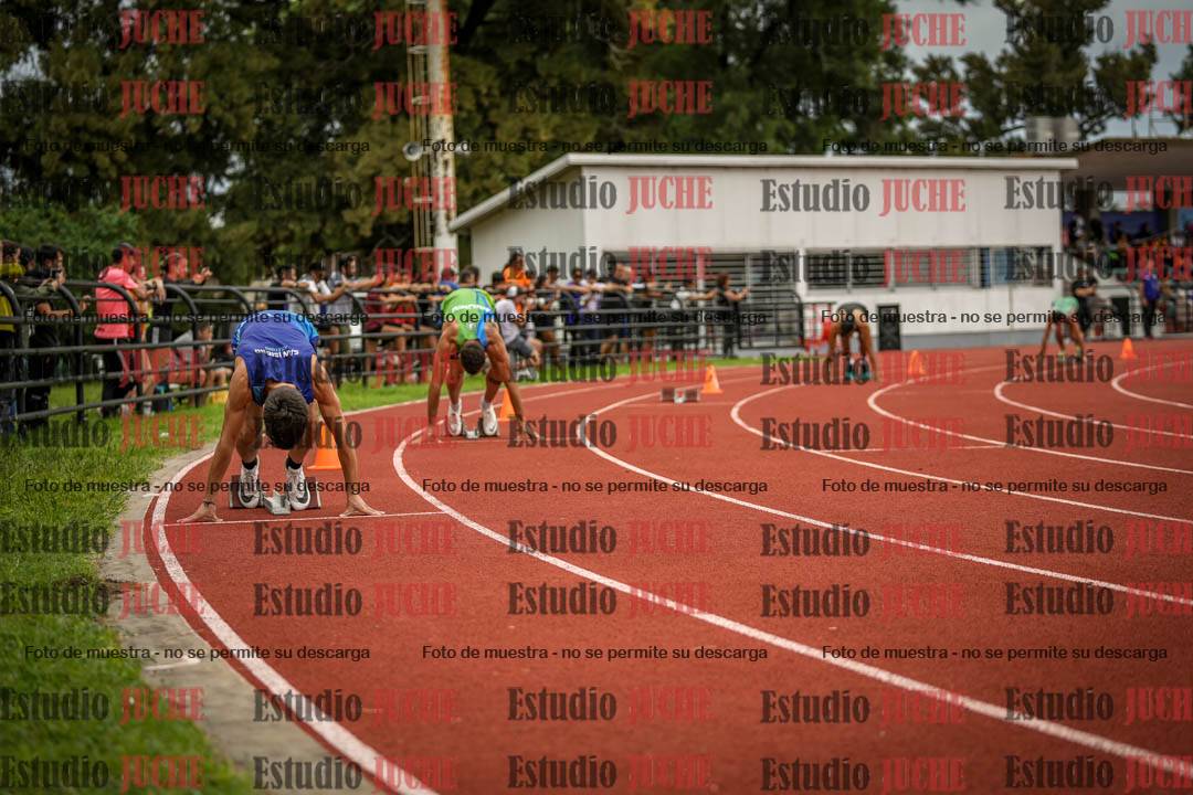 Fotos de los 400 m llanos de varones