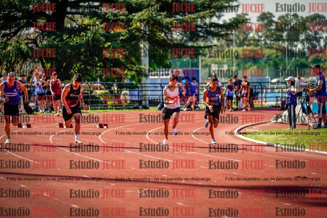 Fotos de los 100 m llanos de varones