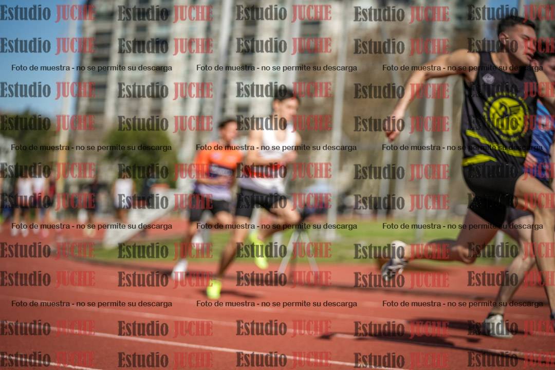 Fotos de los 200 m llanos de varones