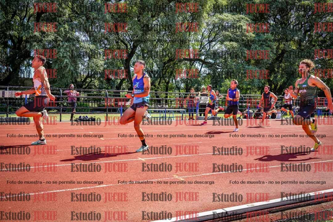 Fotos de los 100 m llanos de varones