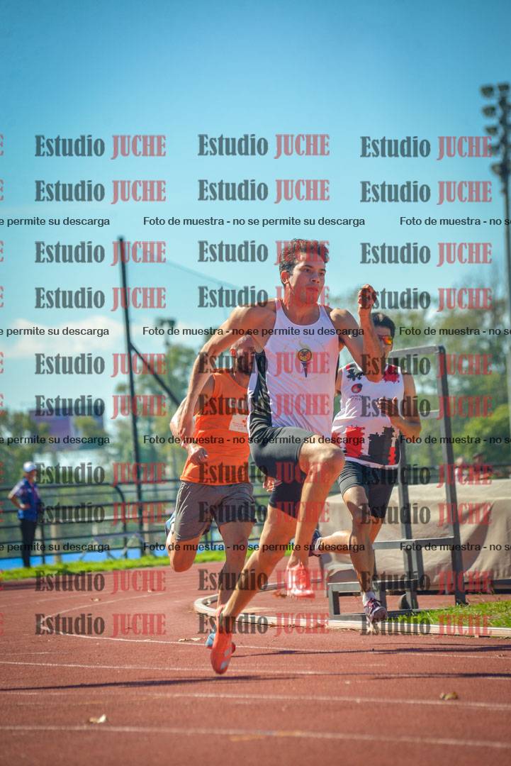 Fotos de los 200 m llanos de varones