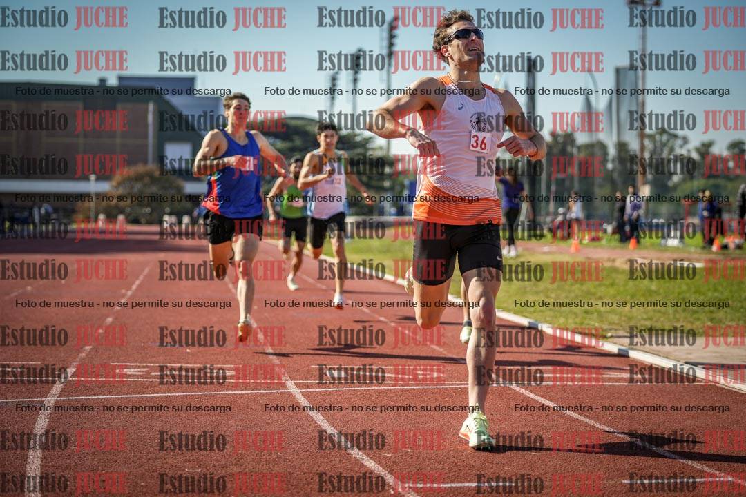Fotos de los 800 m llanos de varones