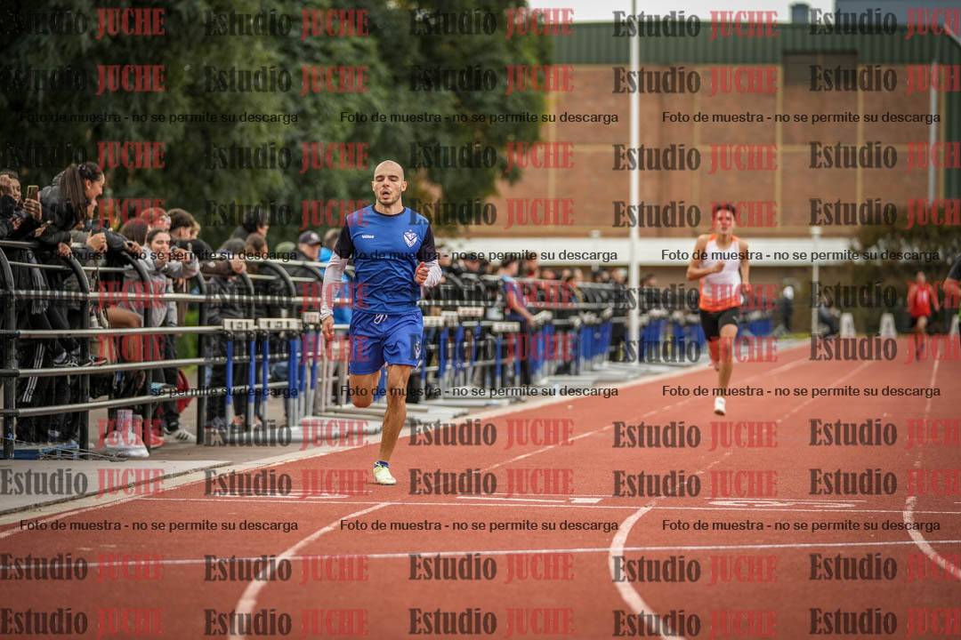 Fotos de los 400 m llanos de varones
