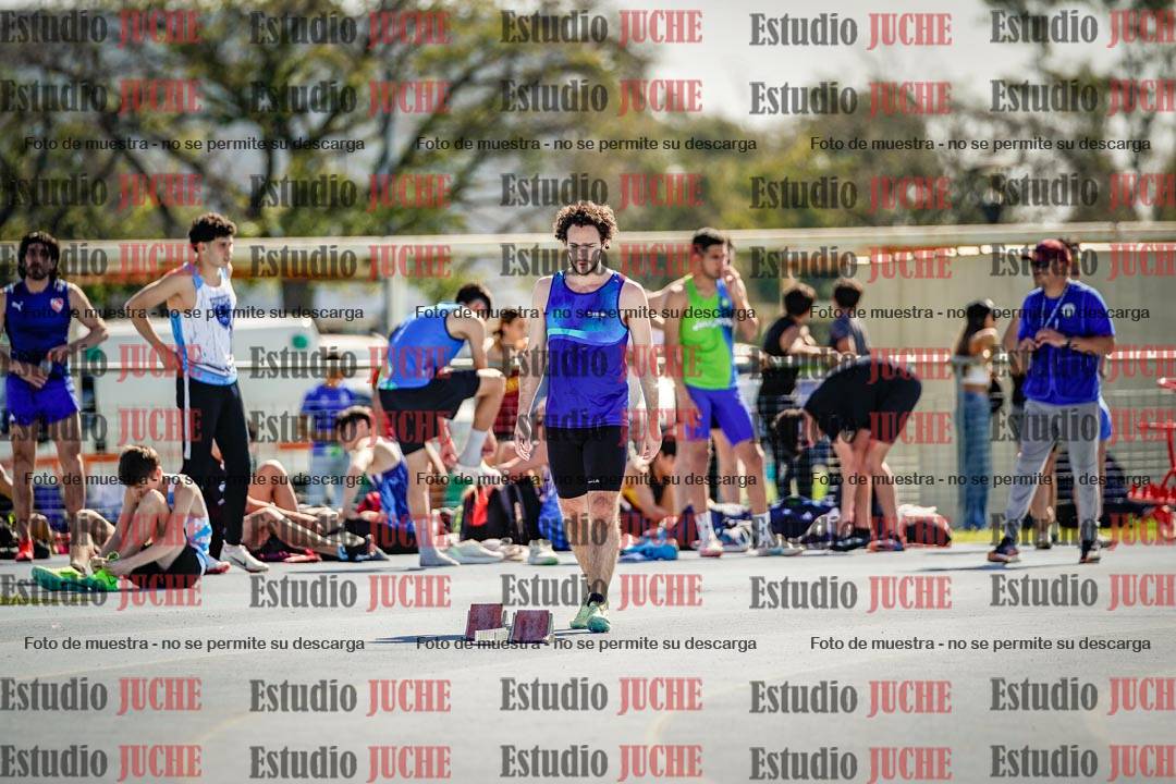 Fotos de los 400 m llanos de varones