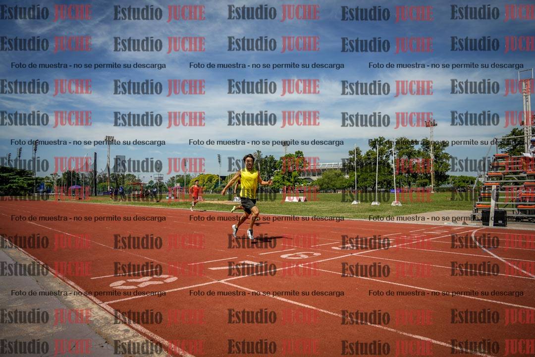 Fotos de los 400 m llanos de varones