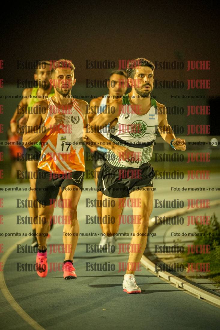 Fotos de los 3000 m llanos de varones