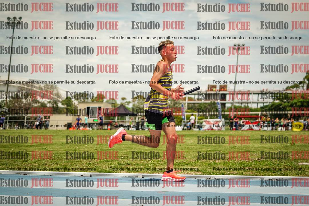 Fotos durante el transcurso de los relevos 20' para running teams - serie 2
