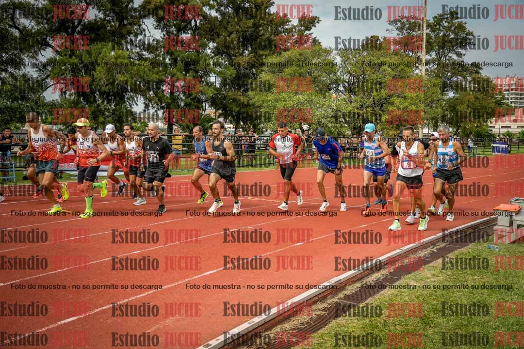 Fotos de los 3000 m llanos de varones