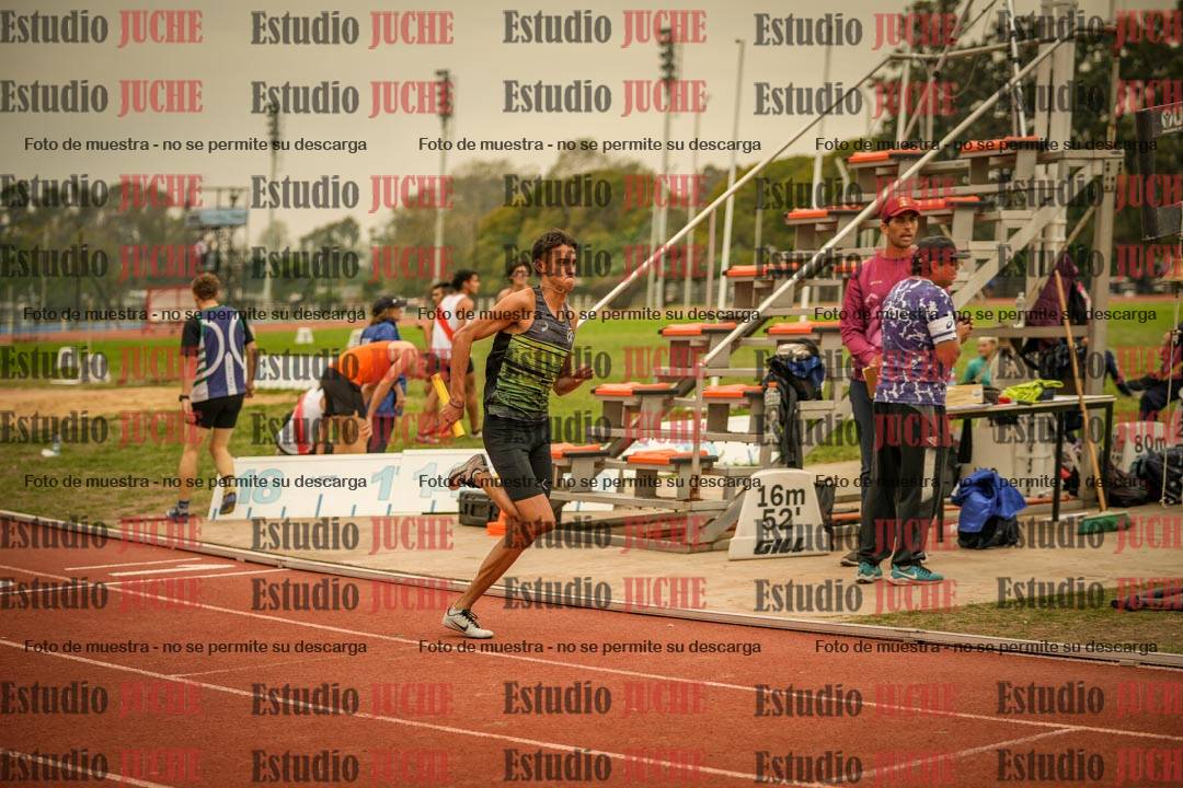 Fotos de las Postas 4x400 m de varones