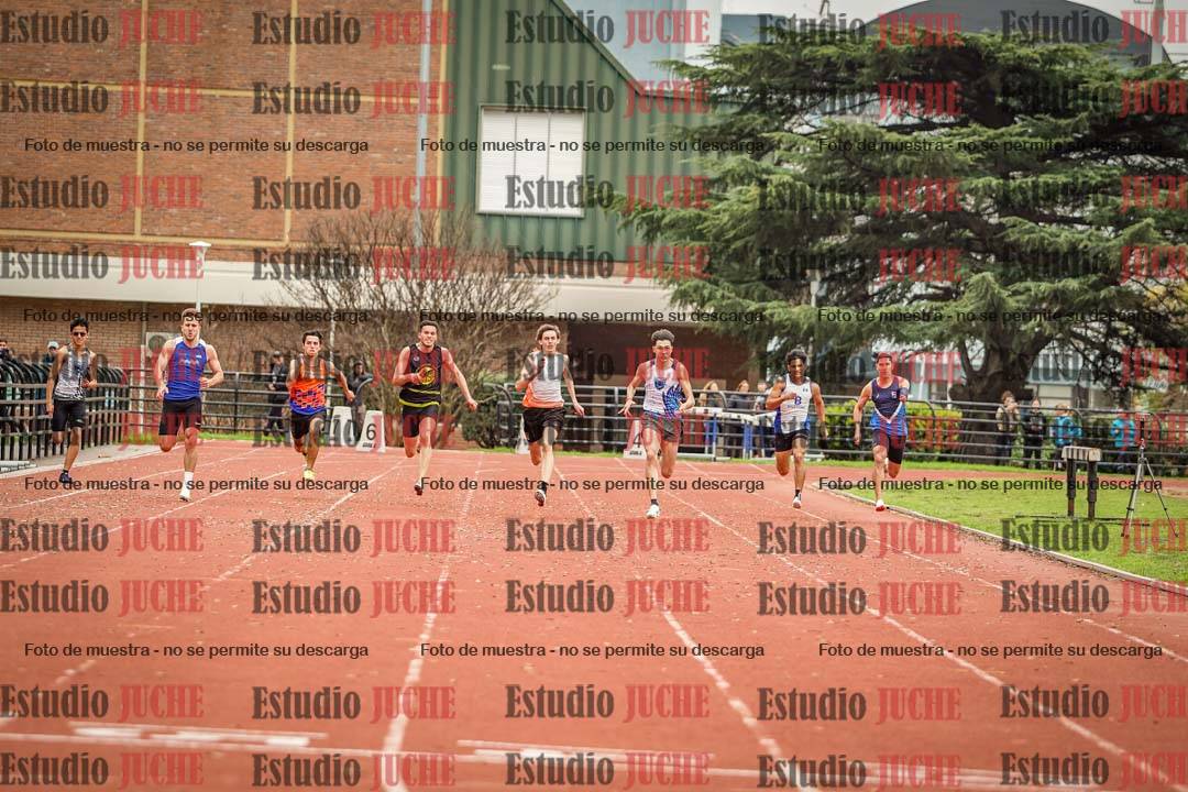 Fotos de los 200 m llanos de varones