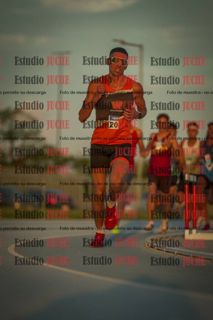 Fotos de los 3000 m llanos de varones