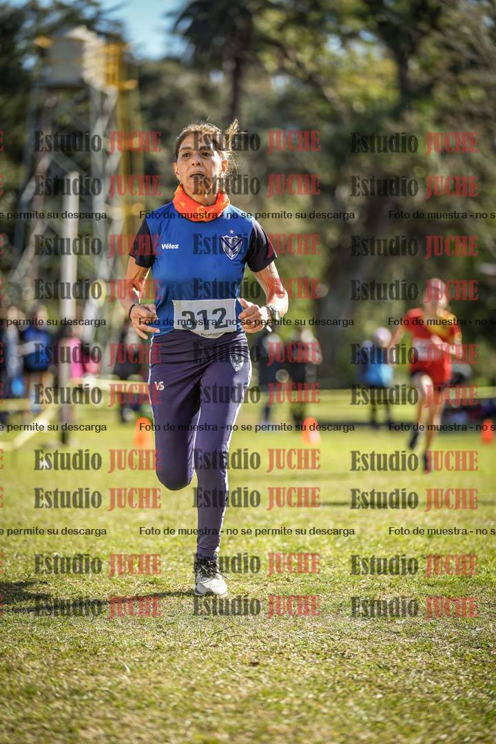 Fotos de la llegada del cross de 1500 m
