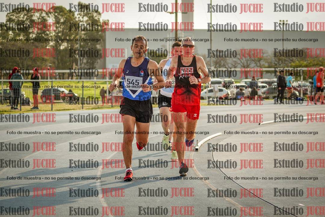 Fotos de los 3000 m llanos de varones