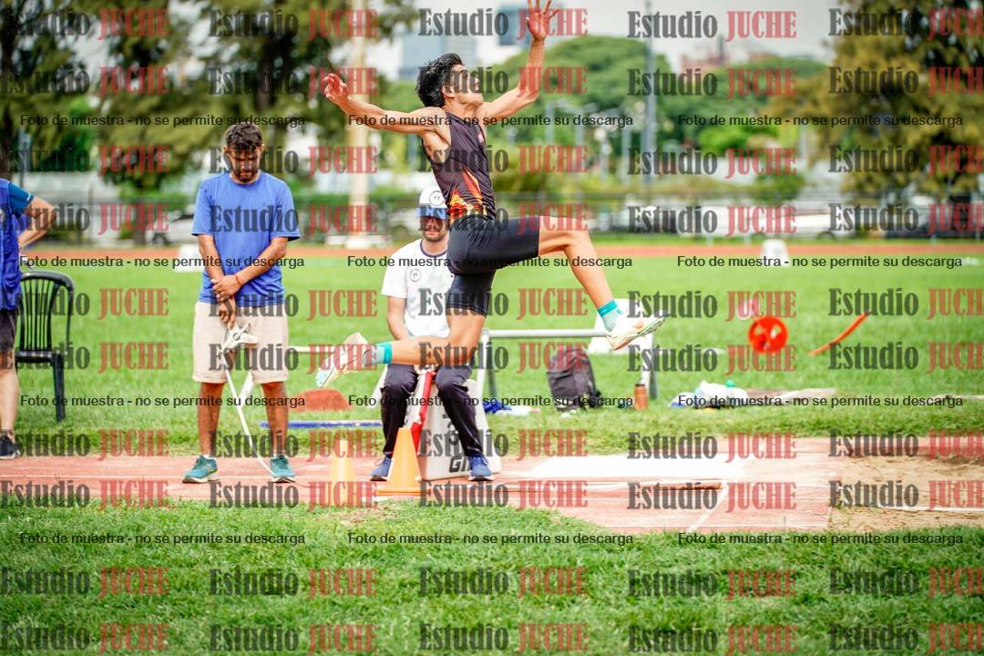 Fotos del salto en largo de varones - decatlón 2