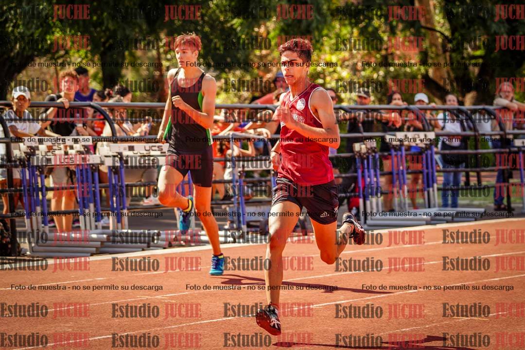 Fotos de los 400 m llanos de varones