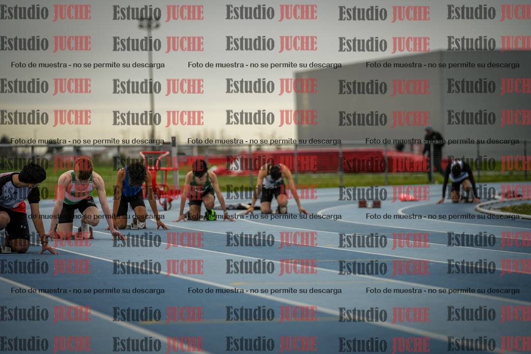 Fotos de los 300 m llanos de varones - U17