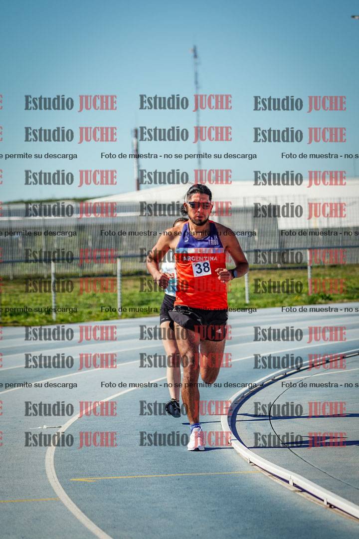 Fotos de los 5000 m llanos de mujeres y varones