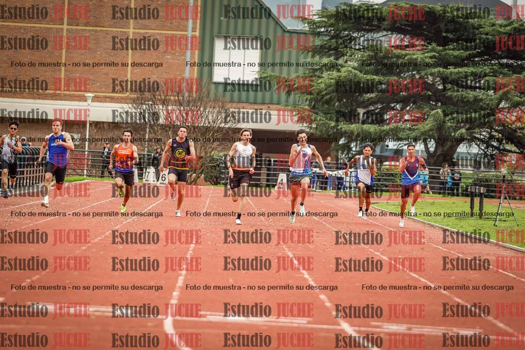 Fotos de los 200 m llanos de varones