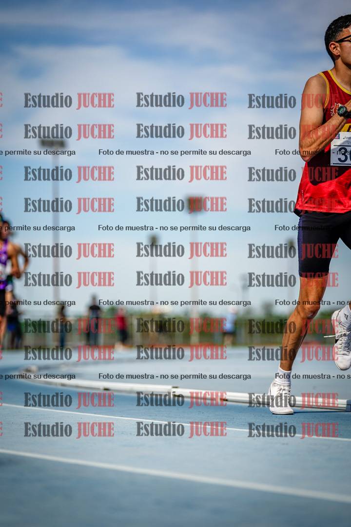 Fotos de los 3000 m llanos de varones