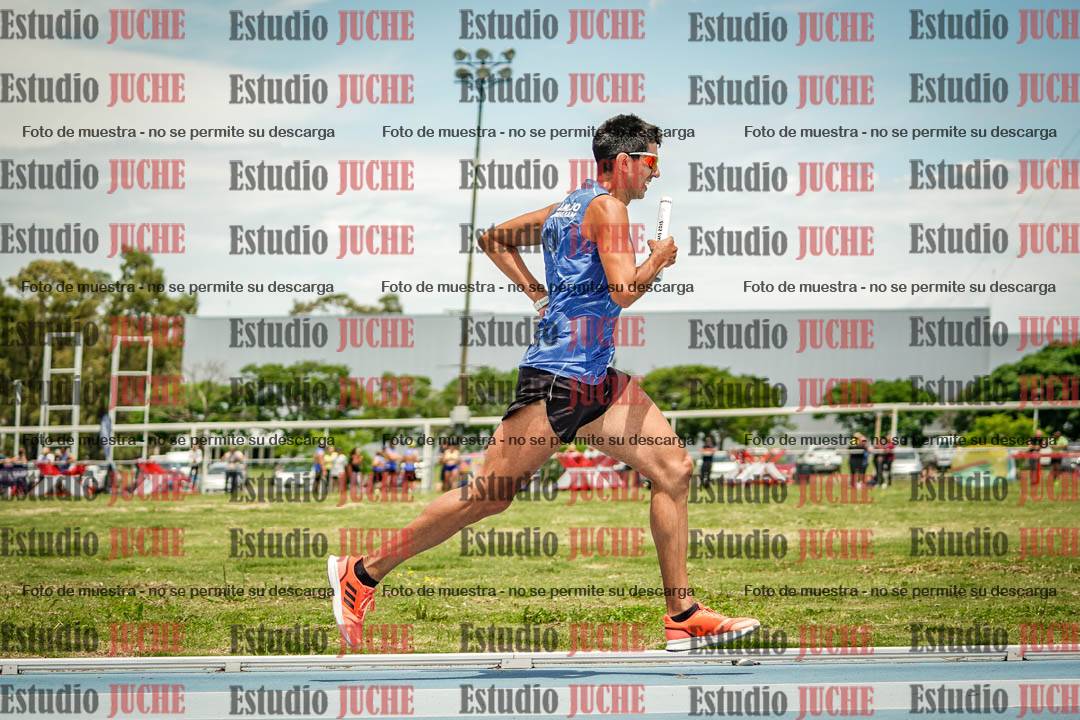 Fotos durante el transcurso de los relevos 20' para running teams - serie 2
