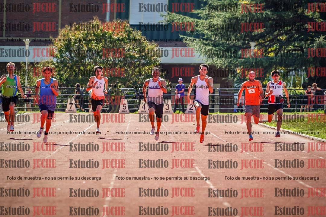 Fotos de los 200 m llanos de varones