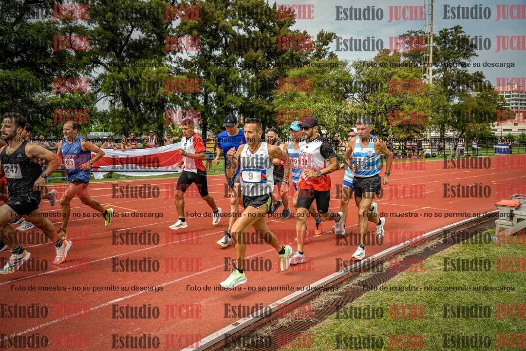 Fotos de los 3000 m llanos de varones