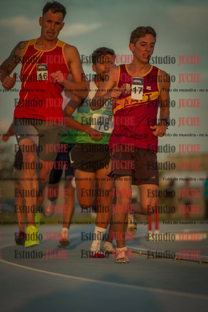 Fotos de los 3000 m llanos de varones