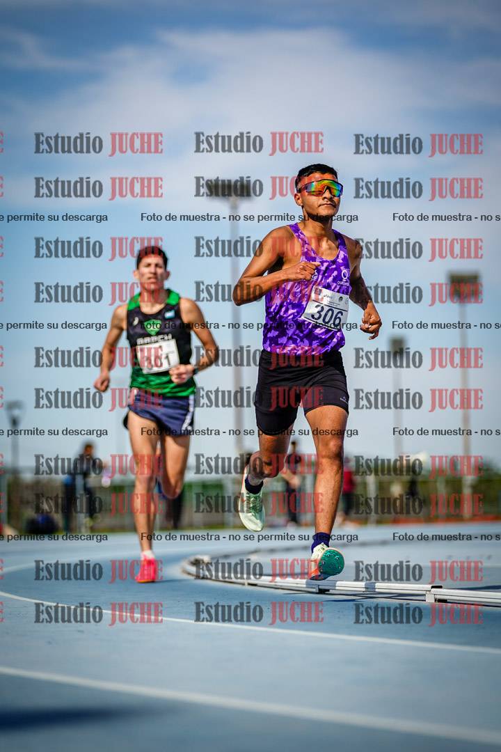 Fotos de los 3000 m llanos de varones