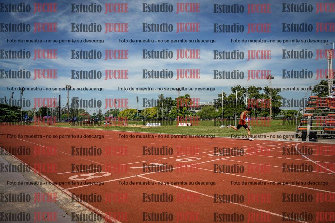 Fotos de los 400 m llanos de varones