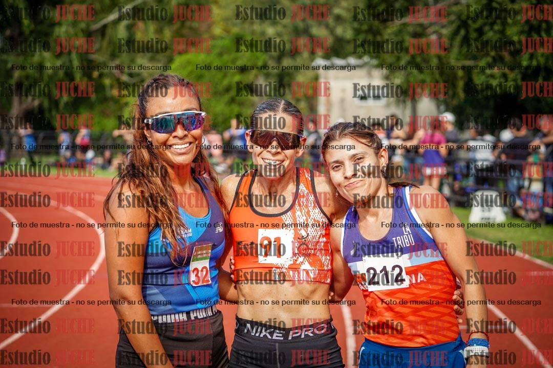 Fotos de algunos podios y extras