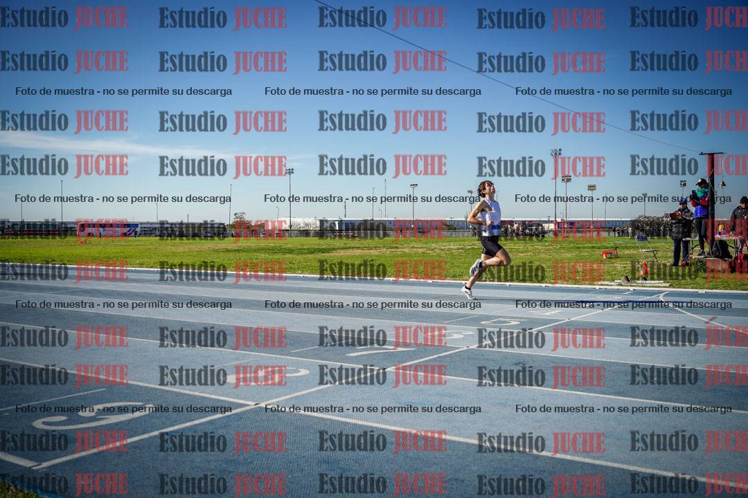 Fotos de los 400 m llanos de varones