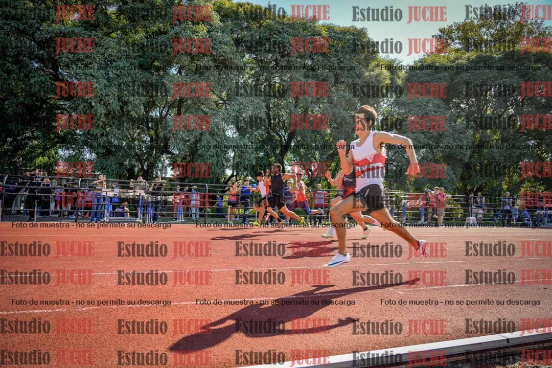 Fotos de los 100 m llanos de varones
