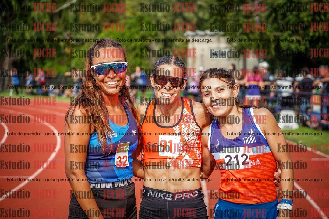 Fotos de algunos podios y extras
