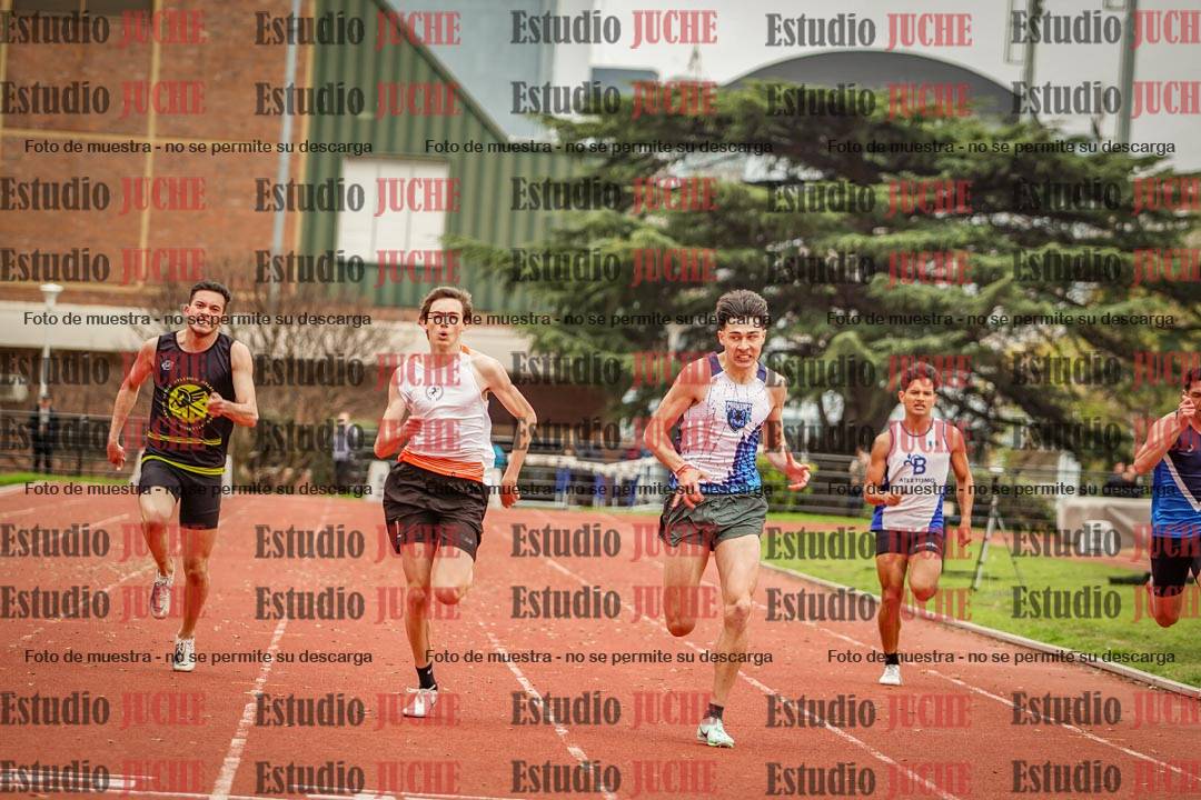 Fotos de los 200 m llanos de varones