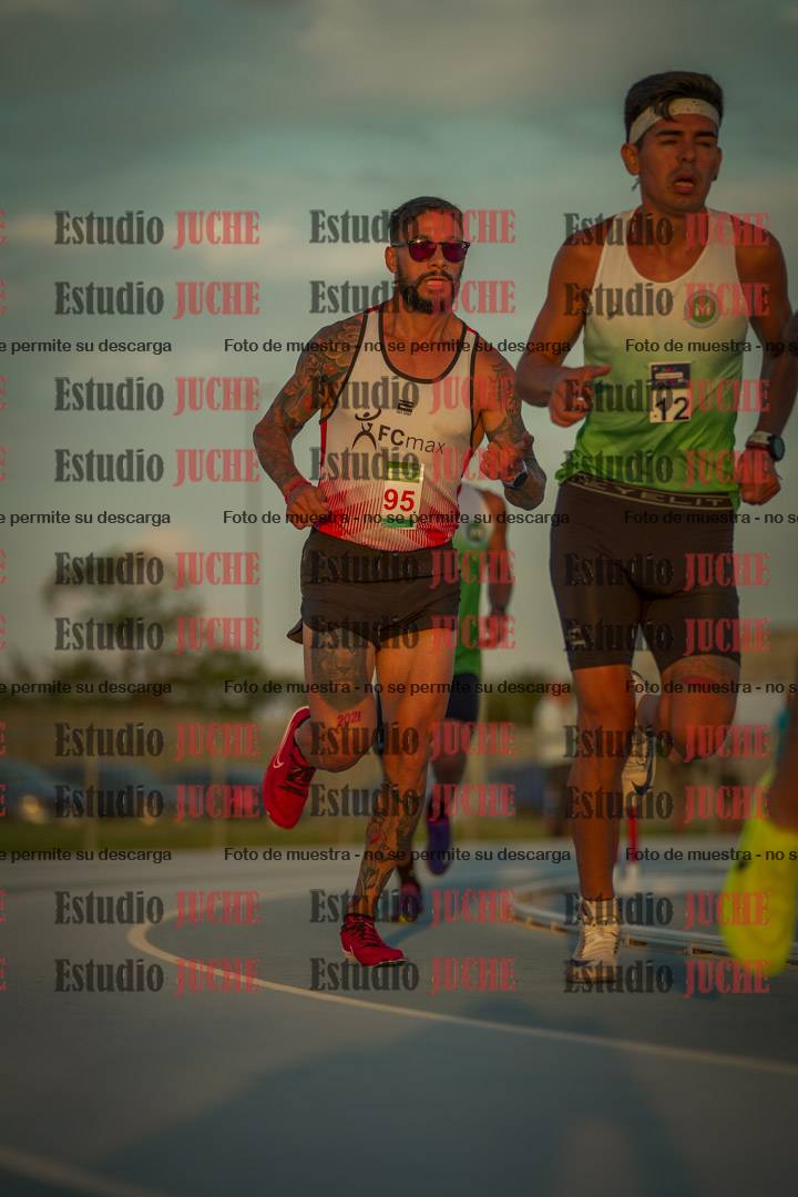 Fotos de los 3000 m llanos de varones