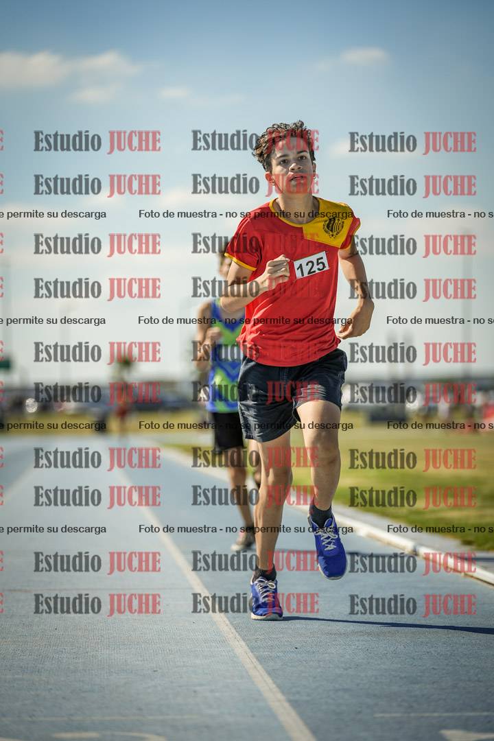 Fotos de los 600 m llanos de varones