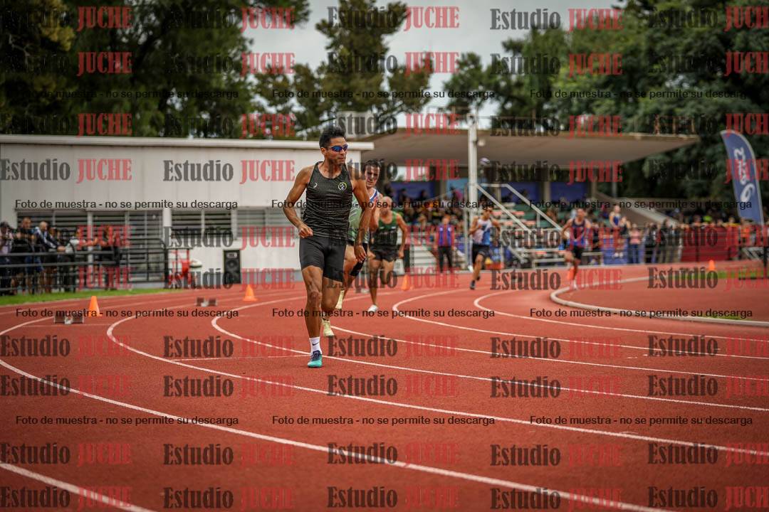 Fotos de los 400 m llanos de varones