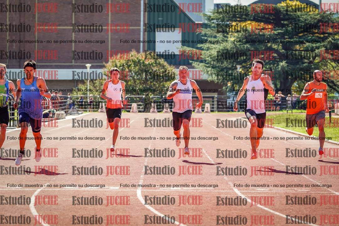 Fotos de los 200 m llanos de varones