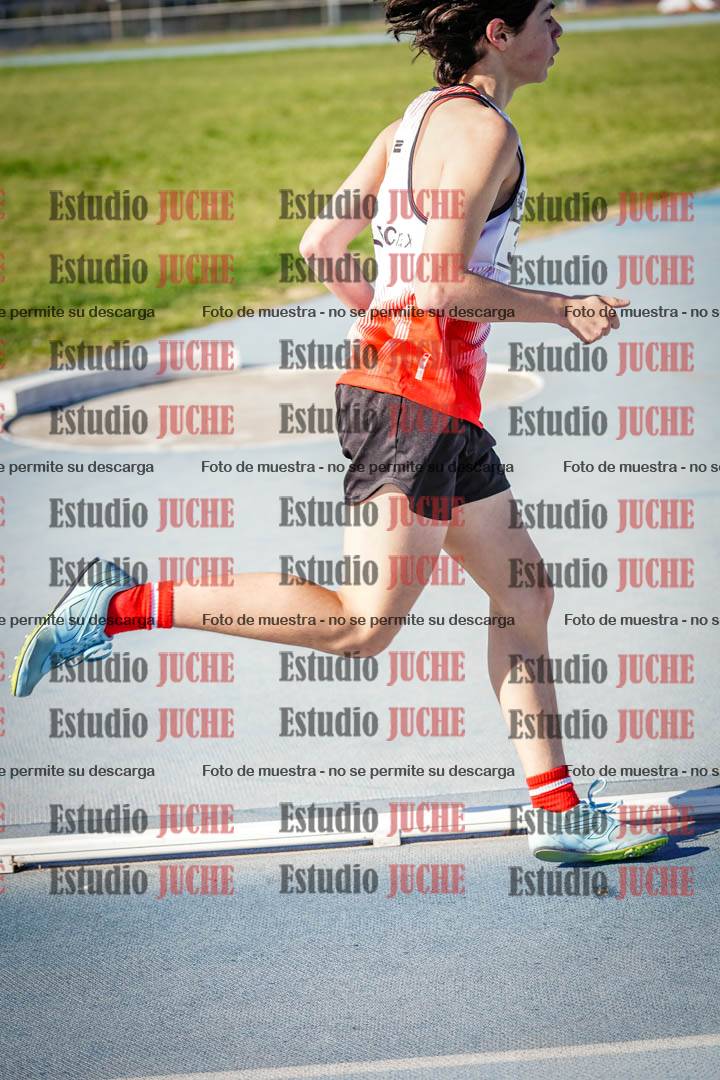 Fotos de los 2000 m llanos de varones